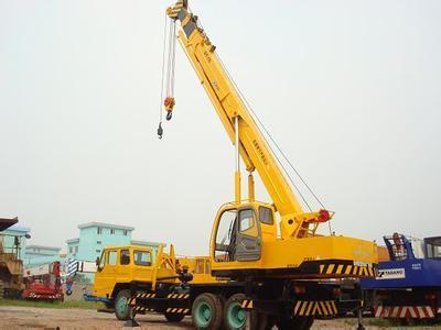 秦皇島吊車出租市場全解析 價格、服務與優選公司指南